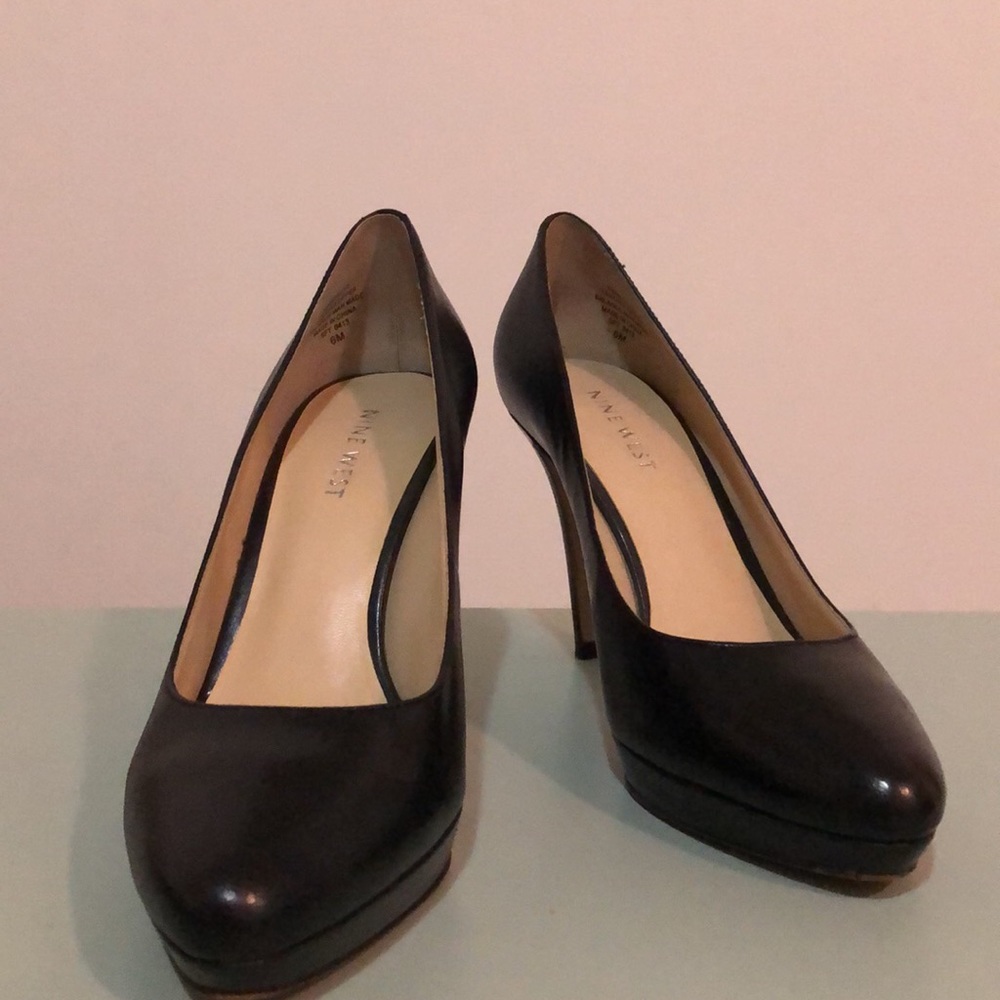Nine West pumps
